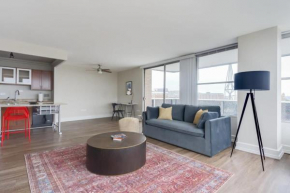 CozySuites 800 Tower 1BR with gym! 09